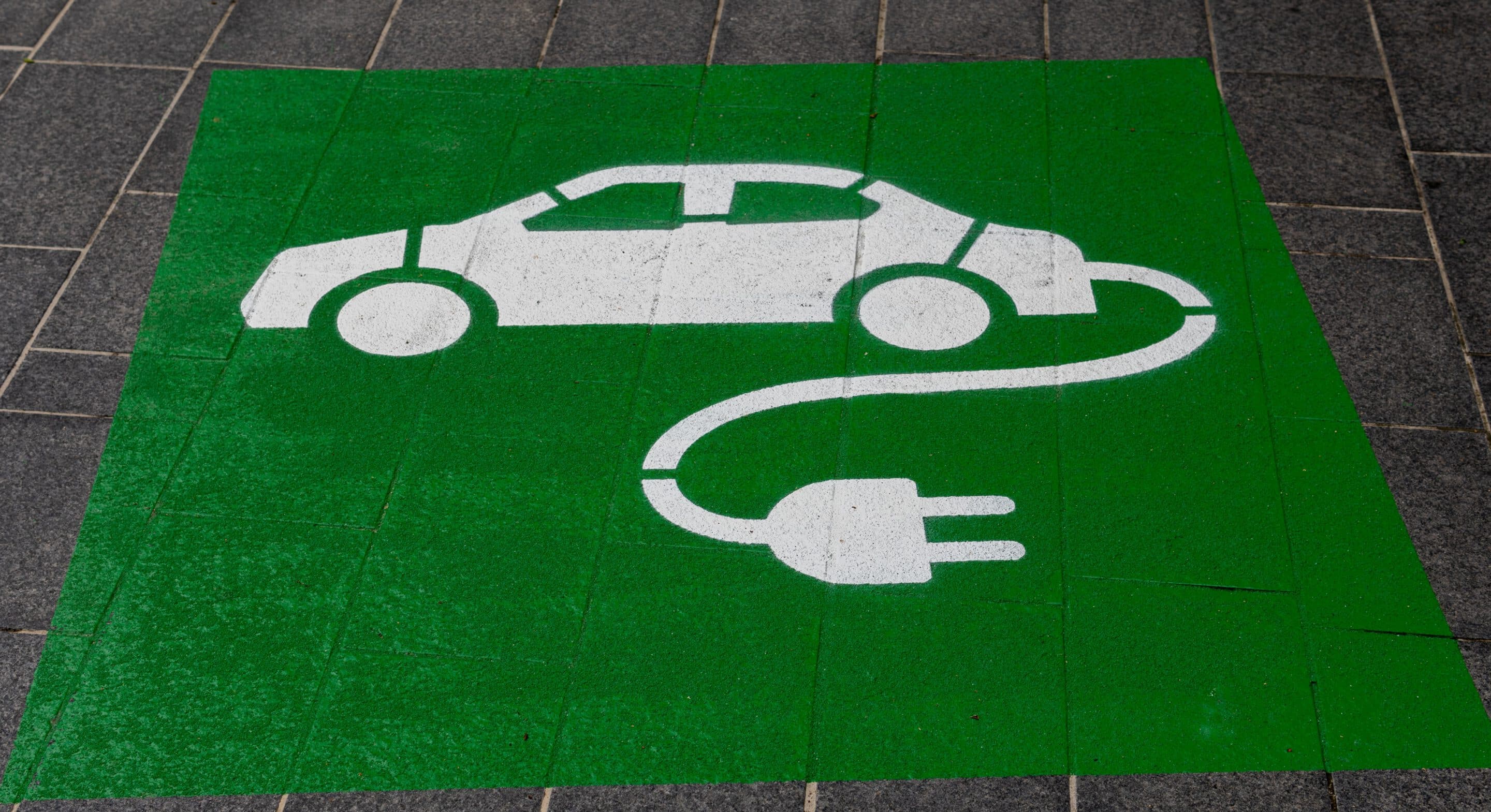 Parkplatz für ein E-Auto